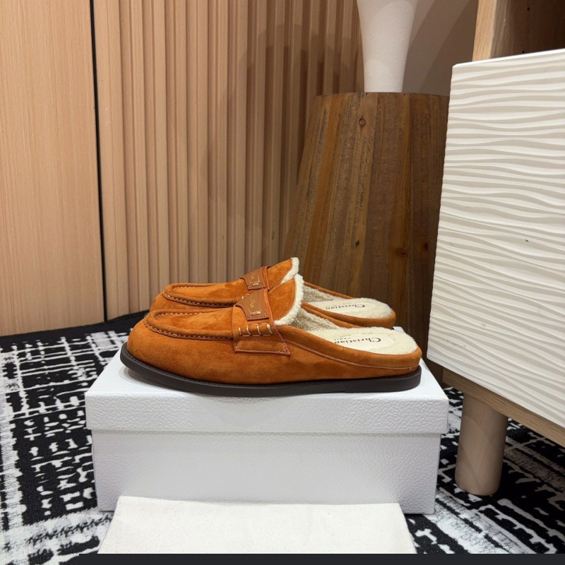 ch**an D*or slippers